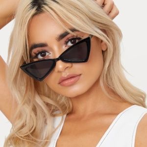 Retro Cat Eye Black Triangle Frame Sunglasses